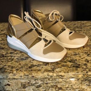 MICHAEL KORS Two Toned sneakers